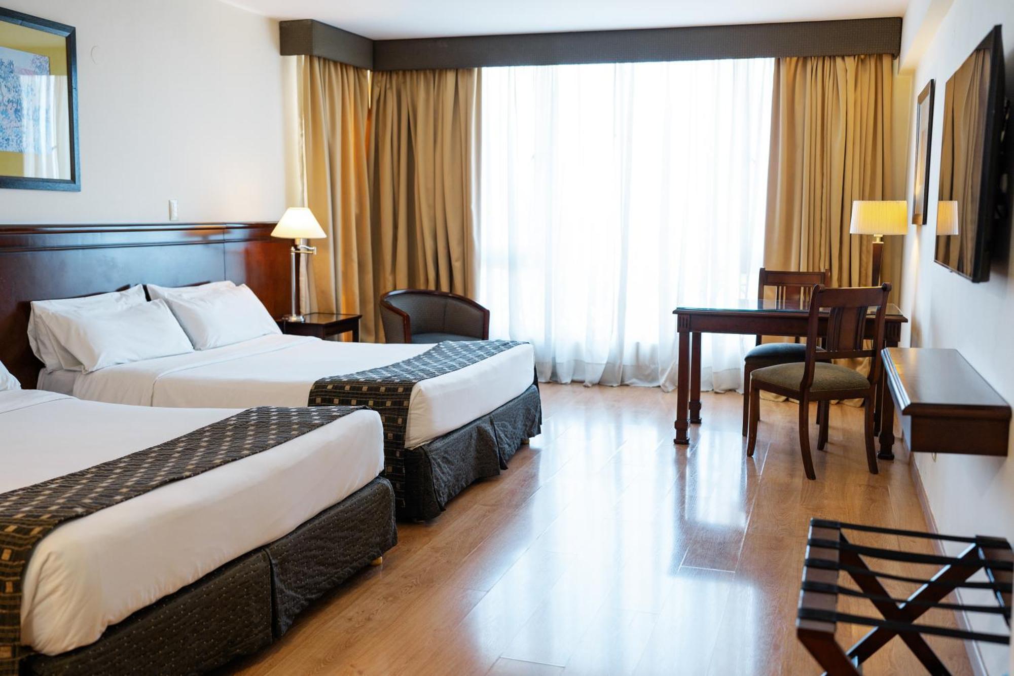Amerian Executive Mendoza Hotel Δωμάτιο φωτογραφία